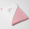 Dětská osuška Veba s kapucí pudrově růžová/bílá s výšivkou Čapí pošta bílá lemovka