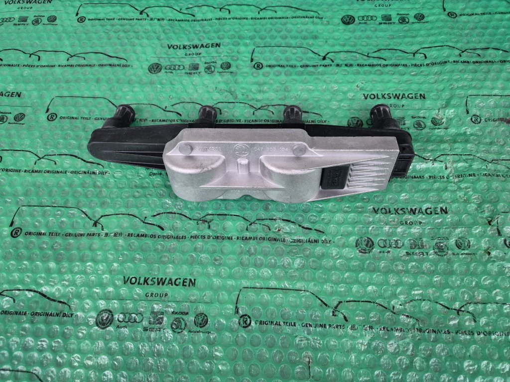 zapalovací modul , lišta Škoda Felicia 1.3 mpi 047905104