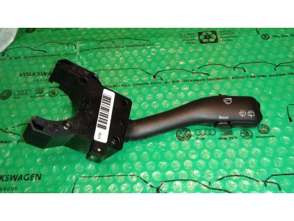 páčka stěračů se zadním stěračem a ostřikovačem, s palubním počítačem vozy VW 4B0953503H 01C