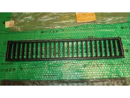 mřížka předního nárazníku střední Škoda Fabia I (6Y) 6Y0853677 B41