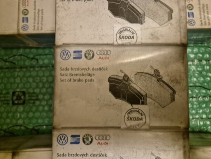 sada předních brzdových destiček Škoda Favorit, Felicia 6U0698151A