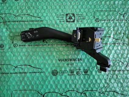 přepínací páčka světel a blinkrů pod volant Škoda Octavia II (1Z) do 2010 s tempomatem 1K0953513G 9B9