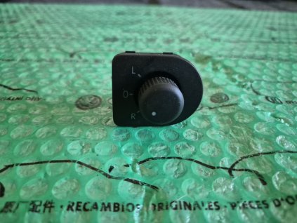 spínač ovládání zpětných zrcátek Škoda Octavia I (1U) s elektricky ovládanými okny 1U1959565G
