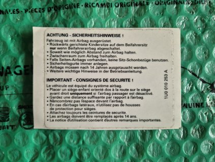 štítek s bezpečnostními pokyny airbagu v němčině Škoda Fabia , Octavia 1U0010253A