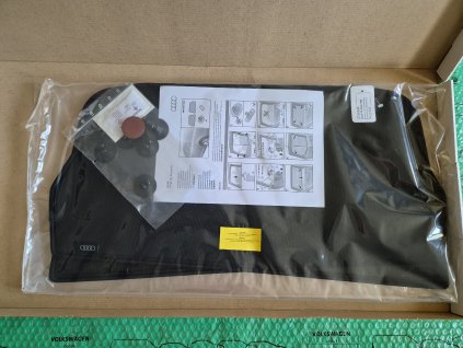 sluneční clony zadních bočních oken Audi A4 Avant 5ti dvéřový od 2016 8W9064160A