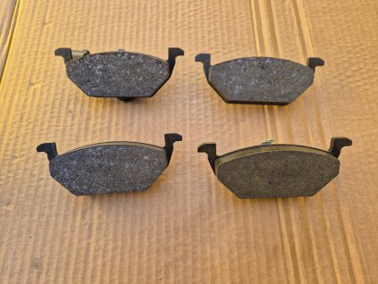 přední brzdové destičky Škoda Fabia I (6Y) se signalizací opotřebení 1J0698151D