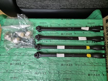kompletní sada zadních ramen Audi TT 4x4 8L0598323A