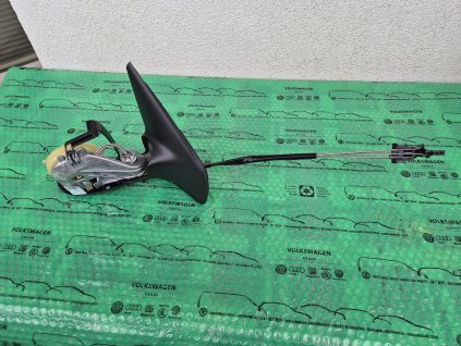 pouzdro pravého vnějšího zrcátka manuálně nastavitelné VW Golf IV , Bora 1J1857508 01C