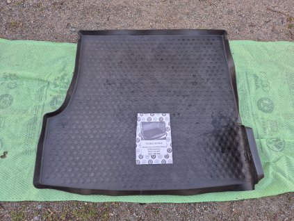 vana do kufru Škoda Superb I (3U) DCD500002