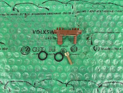 opravná sada příruby ke karburátoru Škoda Favorit , Felicia 032198026