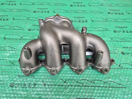 výfukové potrubý včetně závrtných šroubů Hyundai Tucson 1.8 , Hyundai Coupe 1.8 2851123001 , 28511-23001