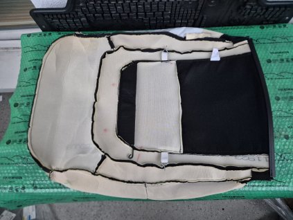 potah opěradla levého předního sedadla saténově černá/bílá Škoda Fabia III (NJ) 07/18-07/19 6V0881805BNRWM