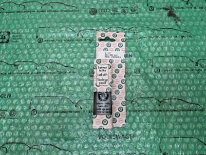 laková tužka Škoda HFA380002 šedá jinovatka L107