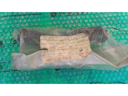 pravý držák přední masky Škoda Felicia po FL od 1998 6U0823574