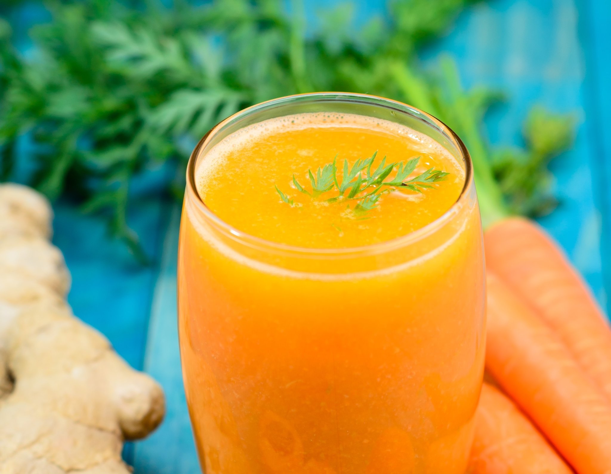 Domácí pomerančový džus pro podporu imunity