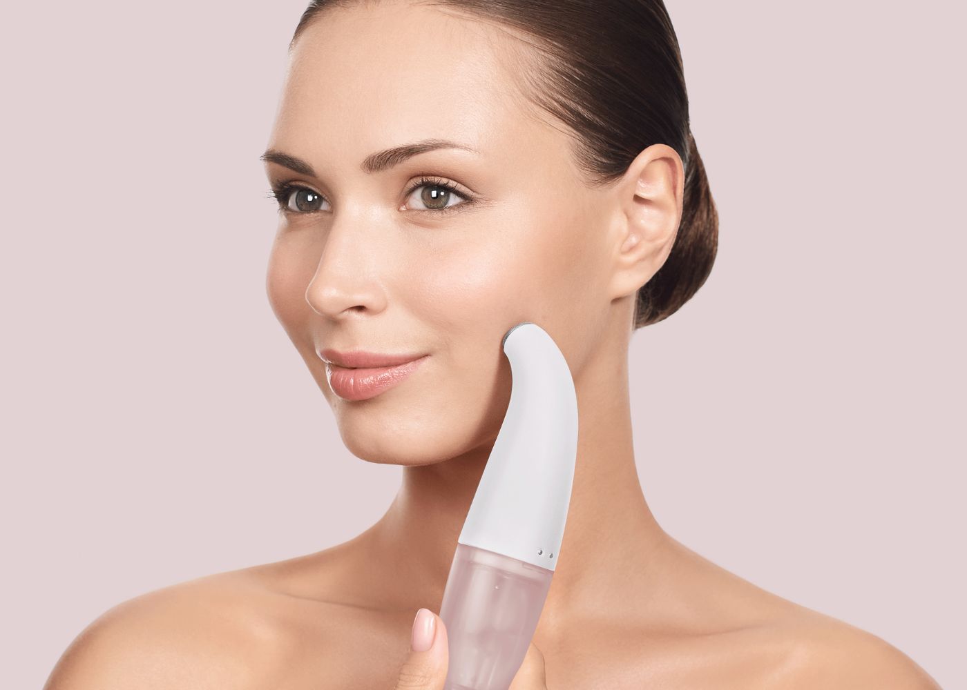 Čistá a hydratovaná pleť díky hydrodermabrazi - aqua peelingu