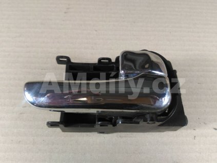 Klika dveří vnitřní zadní pravá - Nissan Almera Tino