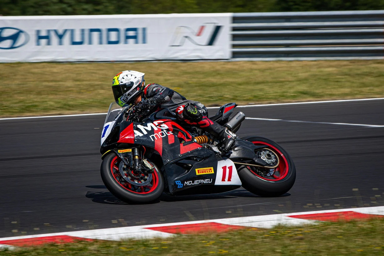 SP race project míří do Katedrály rychlosti. Český motocyklový tým chce v Assenu bojovat o TOP 10