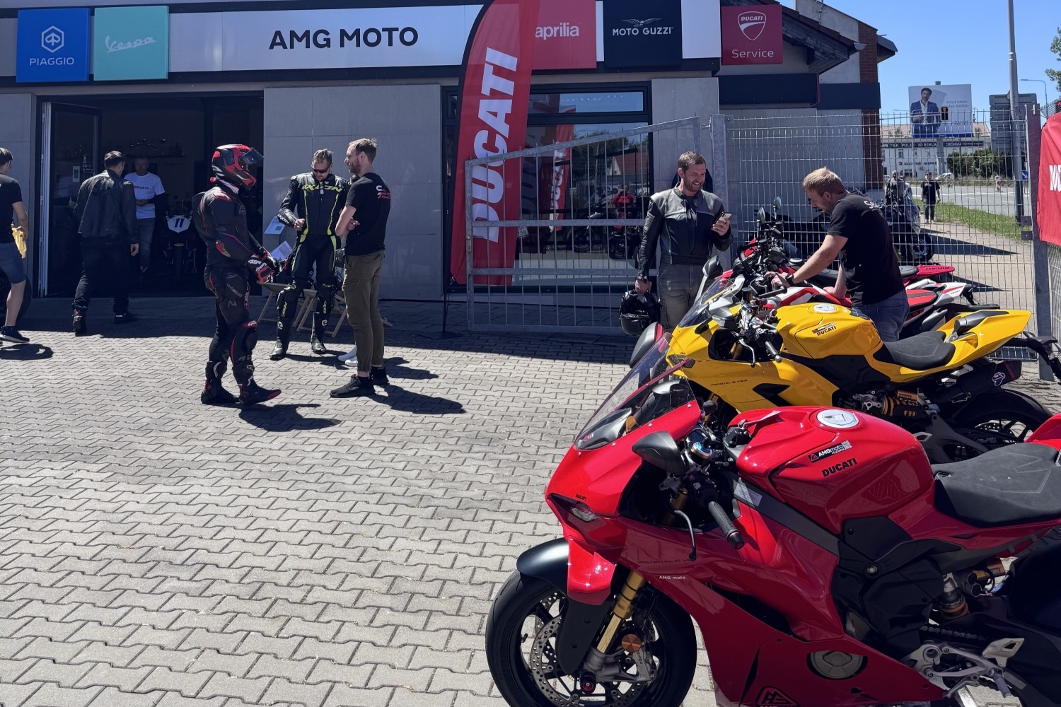 Ducati Tour 2026 v AMG moto: některé motorky si zaslouží víc než jednu jízdu