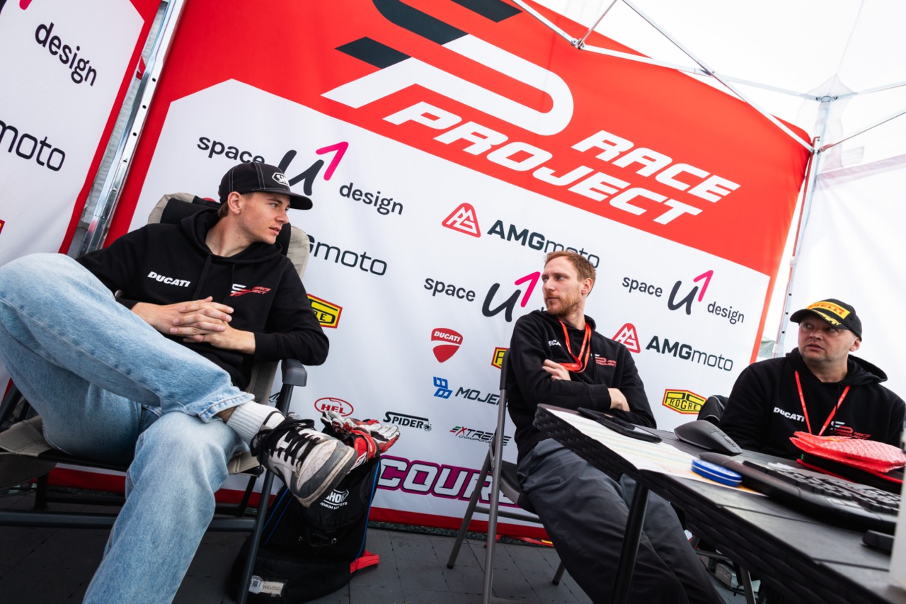 WorldSBK Most 2025: Čtvrtek