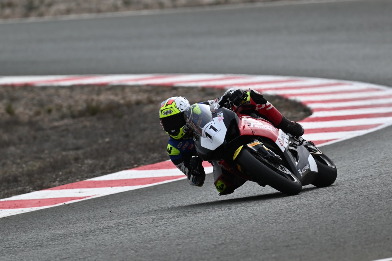 SP race project se v roce 2026 rozrůstá: Dva jezdci, dvě motorky, jeden sen