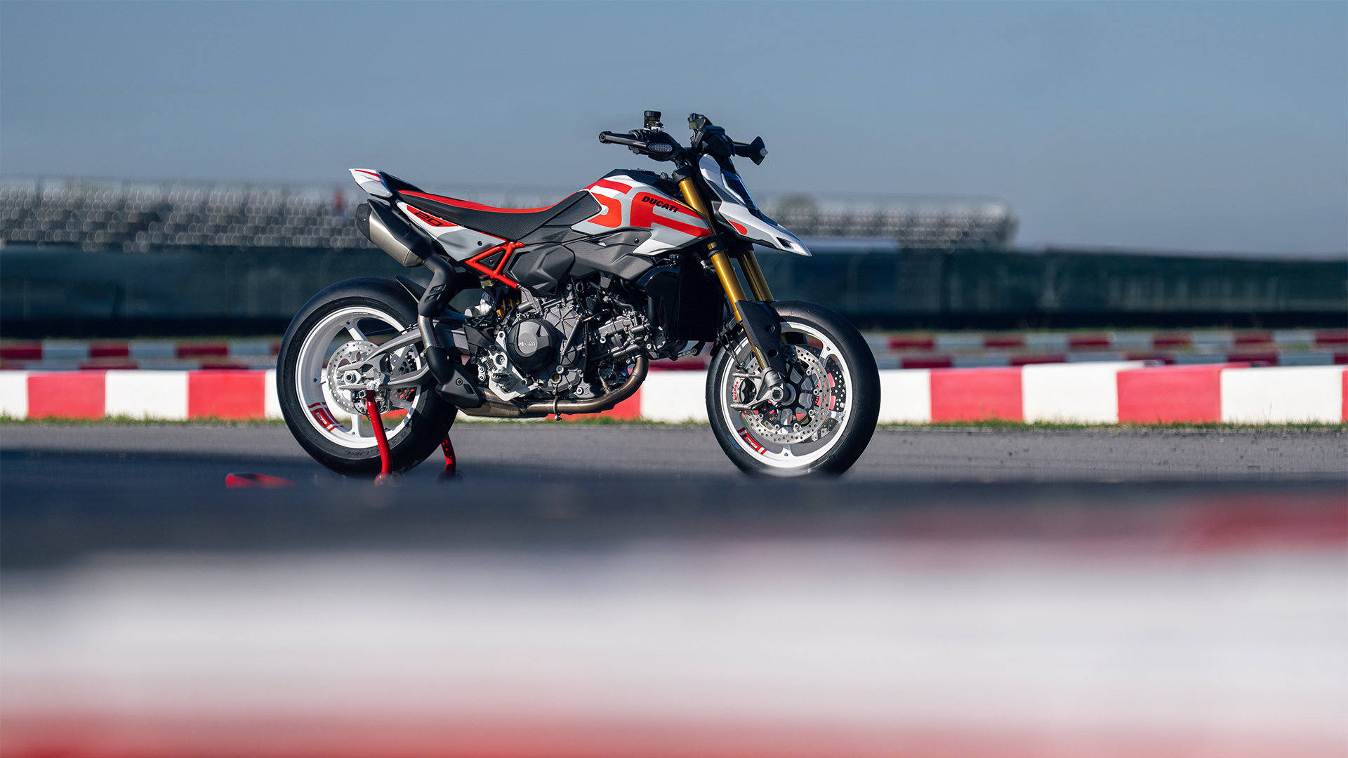 ducati_hypermotard_sp_2026