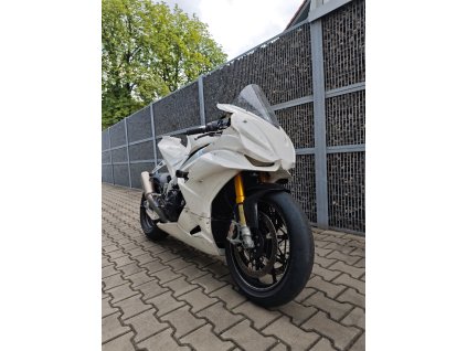 Aprilia RSV4 1100 Factory  Racing