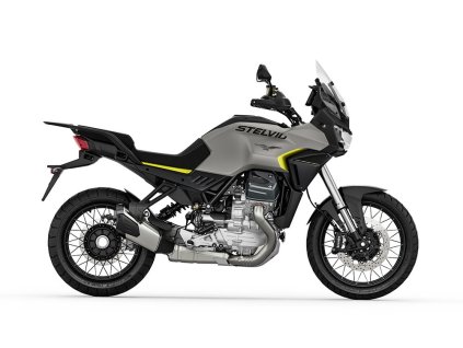 Moto Guzzi Stelvio Grigio Climbing