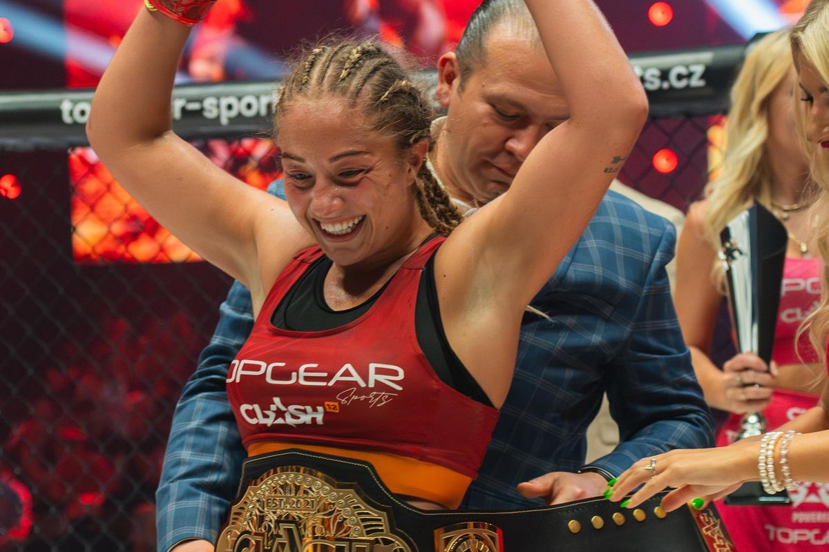 AMMU Ambasadorka - Hanka Gelnárová, neporažená šampionka CLASH MMA