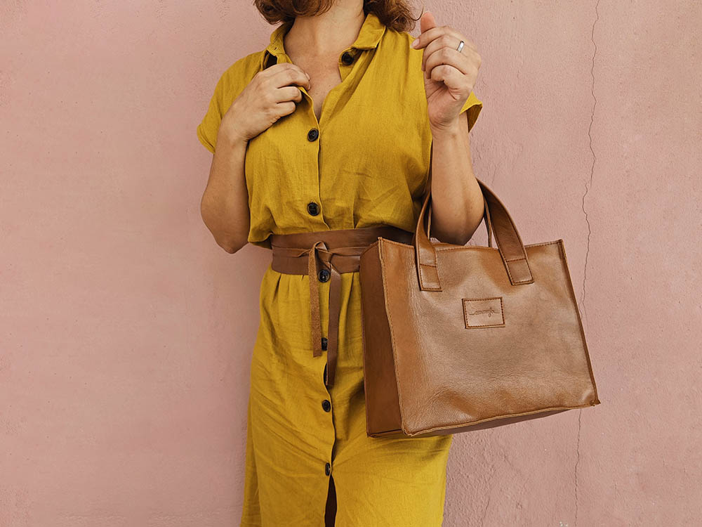 velke-do-ruky-crossbody