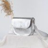 Kožená crossbody kabelka strieborná Ammyla