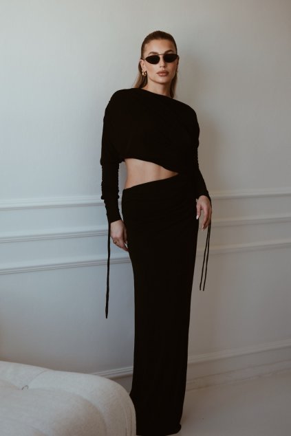 Dlouhé uplé šaty Mona