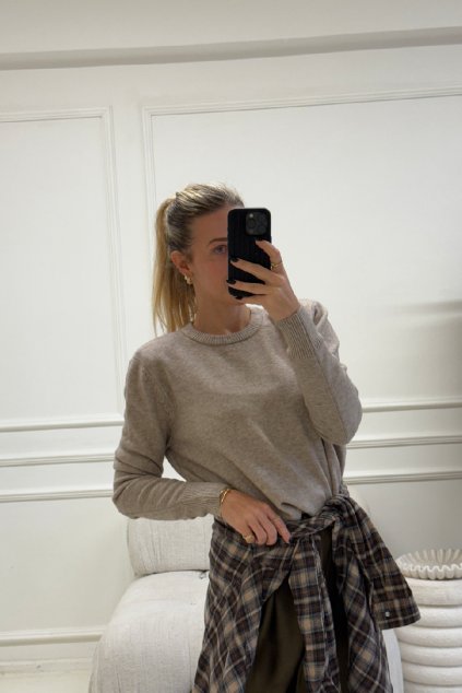 Béžový svetr s vycpávkami Beth