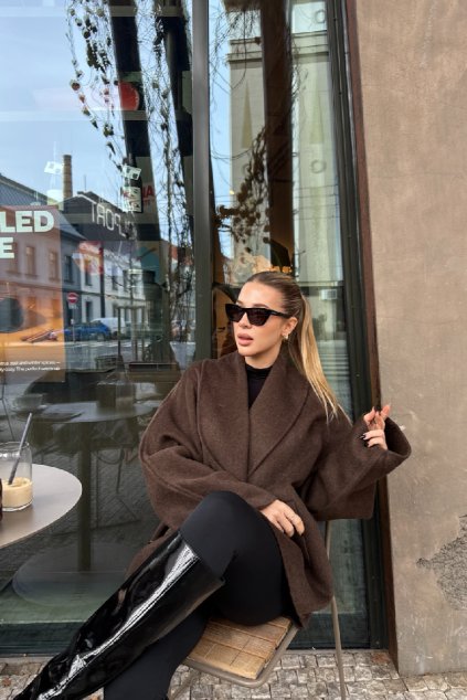 Čokoládový vlněný kabátek