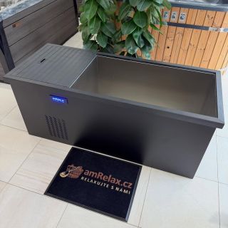 Pokud neholdujete horkým sudům či rozpáleným saunám, máme něco přímo pro Vás.❄️ Otužovací vana Aljaška je to pravé pro...