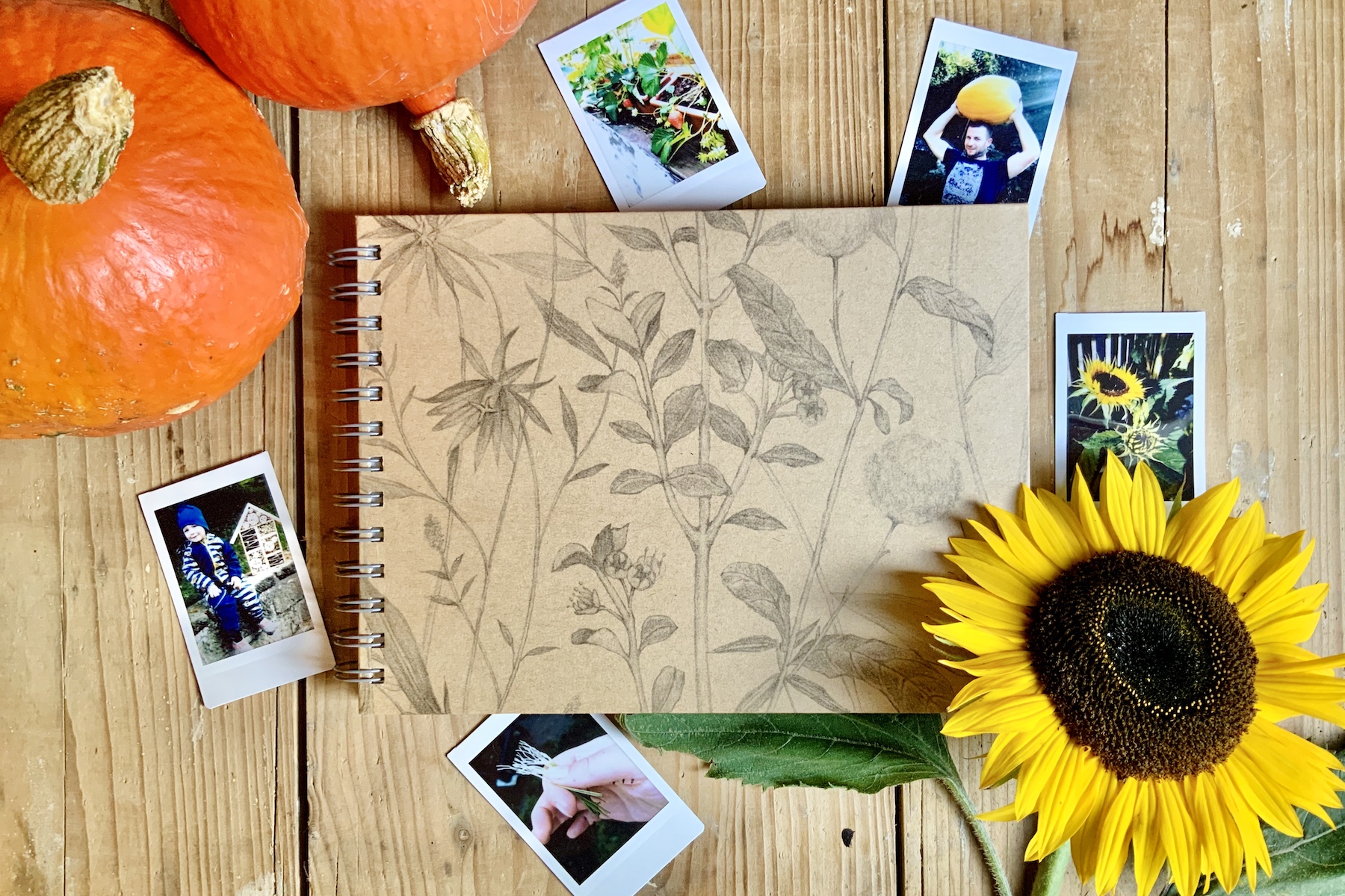 Tvoříme s Instaxem #1: Zahradní deník