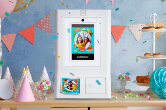 Fotobudka HP Sprocket: Zábava, která nesmí chybět na žádné svatbě, rodinné oslavě nebo firemním večírku!