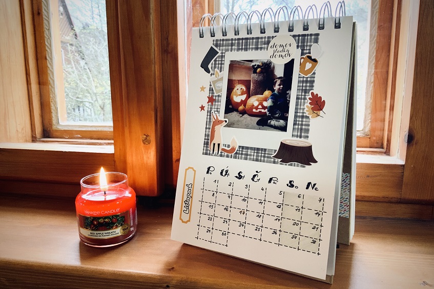 Tvoříme s Instaxem #2: Stolní kalendář