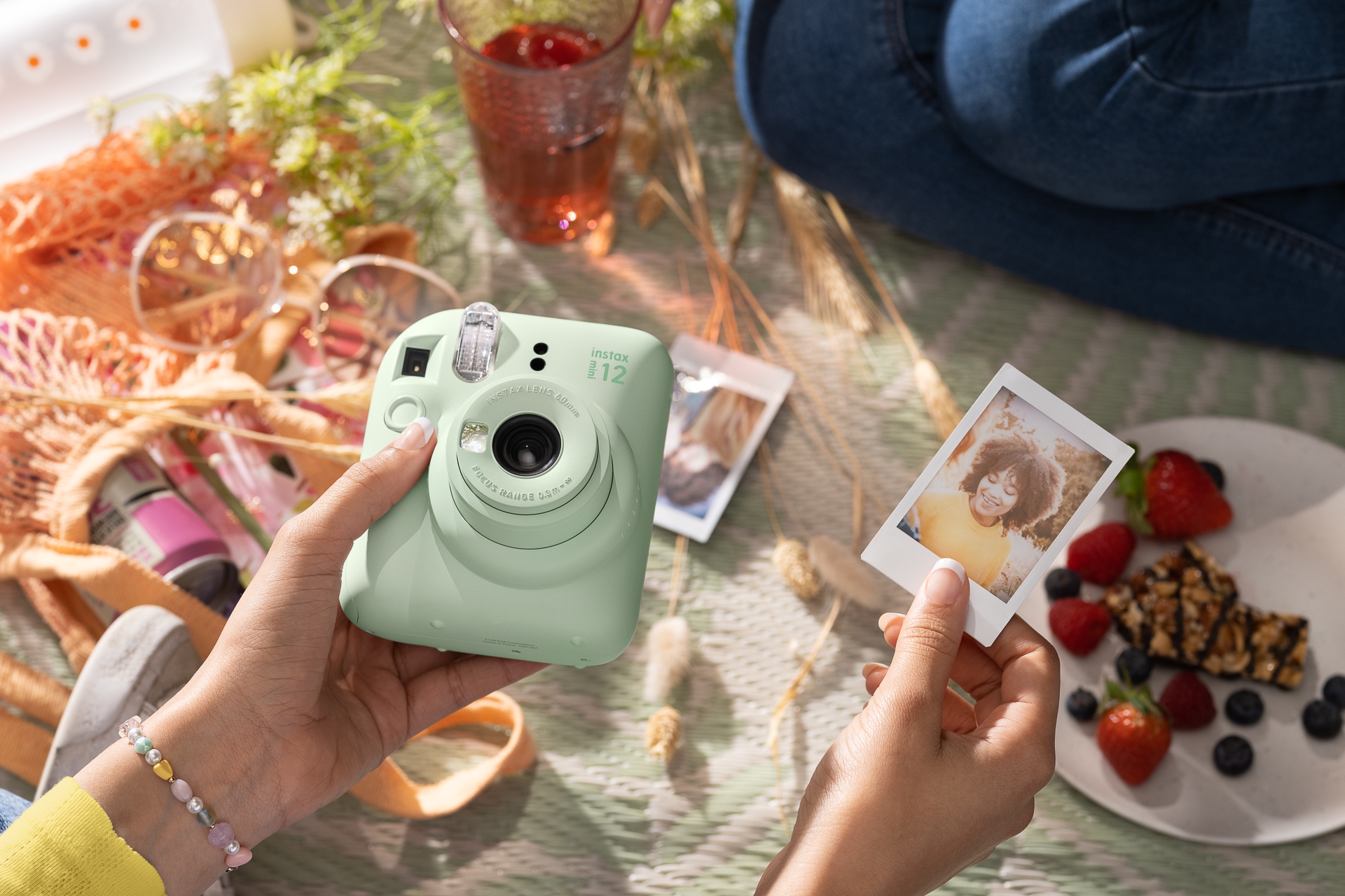 Naplň svůj svět radostí s Instax Mini 12