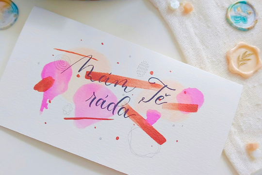 Co darovat k Valentýnu? Vytvořte kartu se společnými vzpomínkami