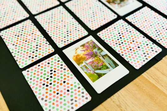 Pexeso z instax™ fotek: vyrobte si vlastní hru ze vzpomínek