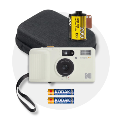 Kodak Snapic A1 35mm Film Camera Ivory White Start Set