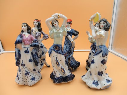 " Tančíci dívky ", sada 6ks. Starožitné sošky, porcelán.