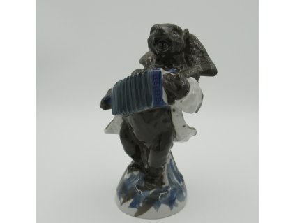 Medvěd s akordeonem. Soška. Porcelán.