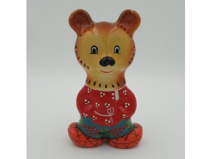 Medvěd v lídovém oděvu. Soška. Piliny.