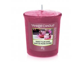 Yankee Candle Votivní svíčka Sweet Plum Sake (Sladké švestkové saké), 49 g