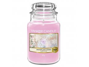 Yankee Candle Vonná svíčka Snowflake Kisses, 623 g