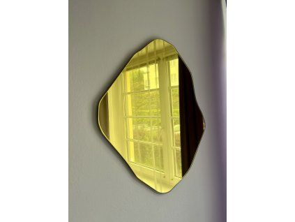 Sole mirror