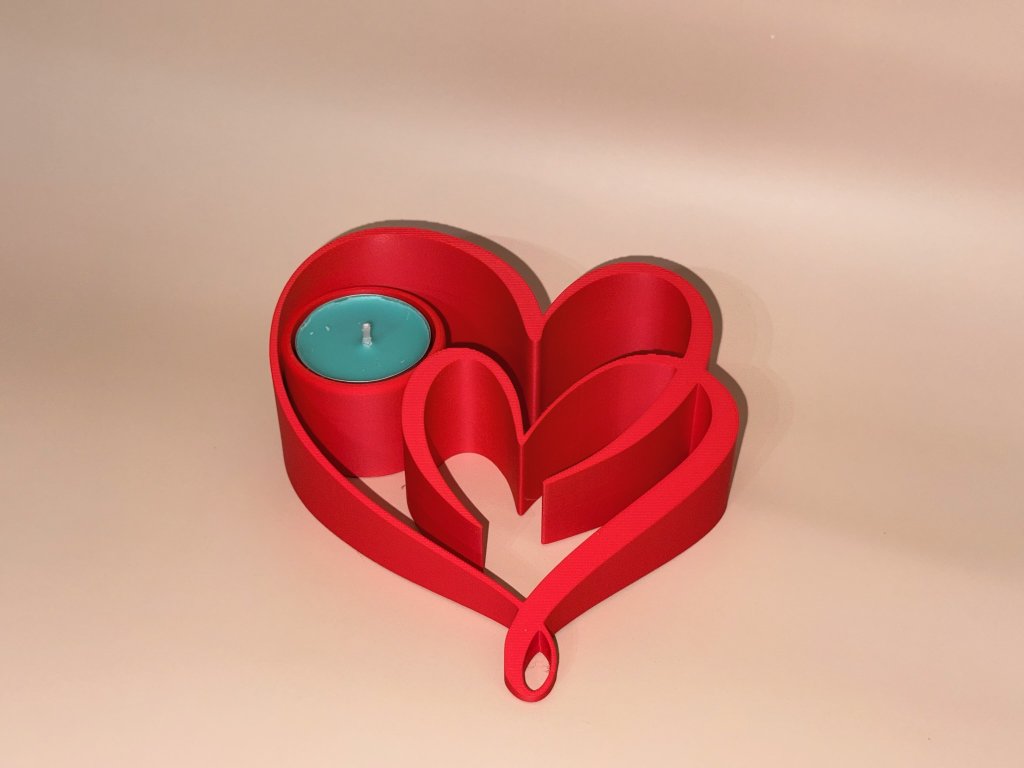 Szív formájú dísz, mécsestartóval