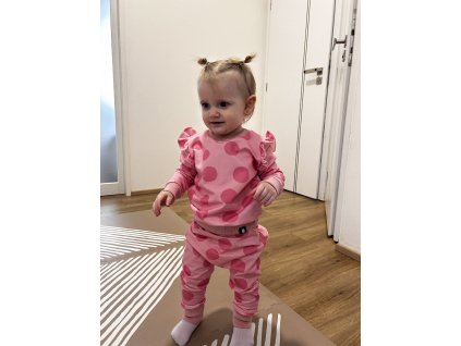 Dětské tepláky-baggy bubble tea jahoda